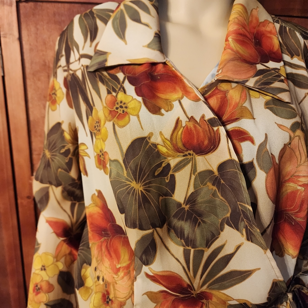 Blouse - Picture 3 of 10